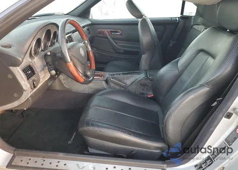 2001 Mercedes-Benz Slk 320 из США, поврежденный, VIN WDBKK65F31F230678